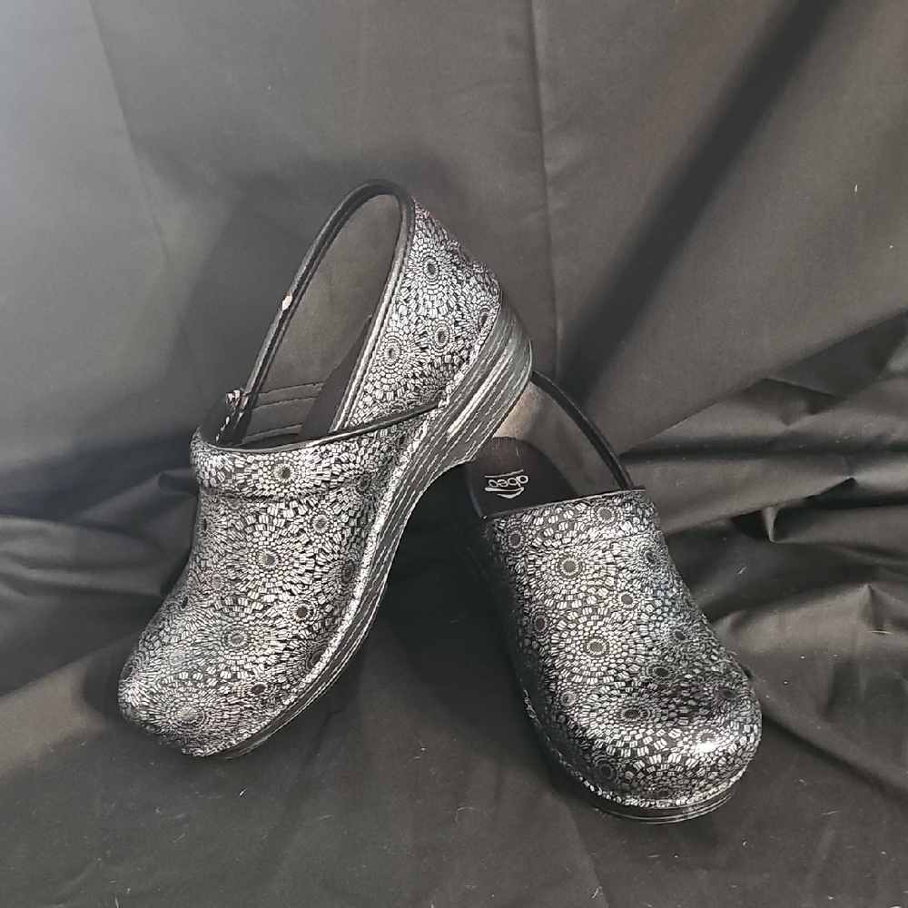Dansko Women's Black Patterned Clogs